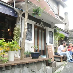 招待所 任福旅馆, 横滨